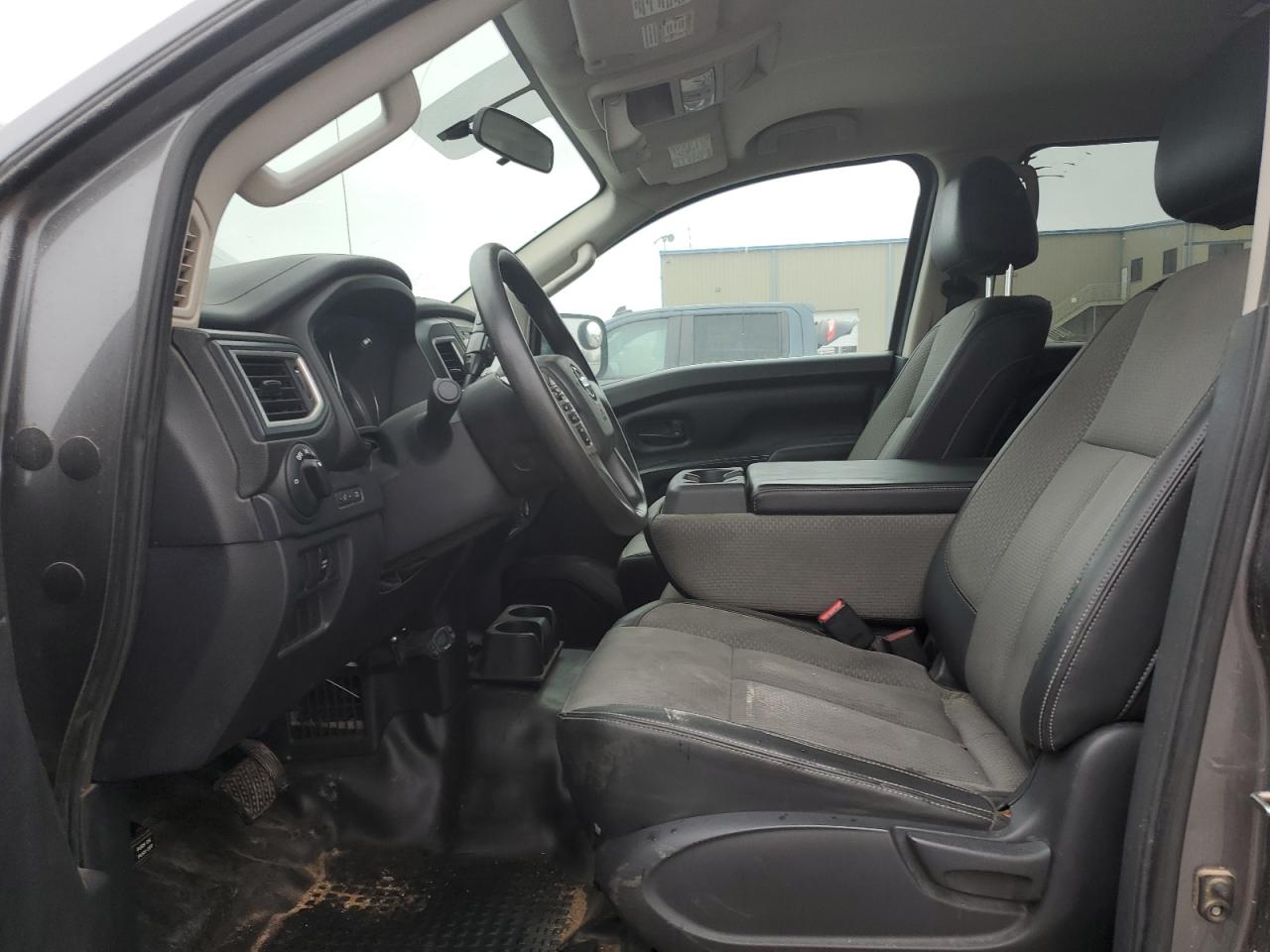 Photo 6 VIN: 1N6BA1F19GN518159 - NISSAN TITAN 