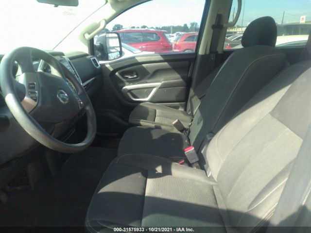 Photo 4 VIN: 1N6BA1F1XHN560521 - NISSAN TITAN XD 