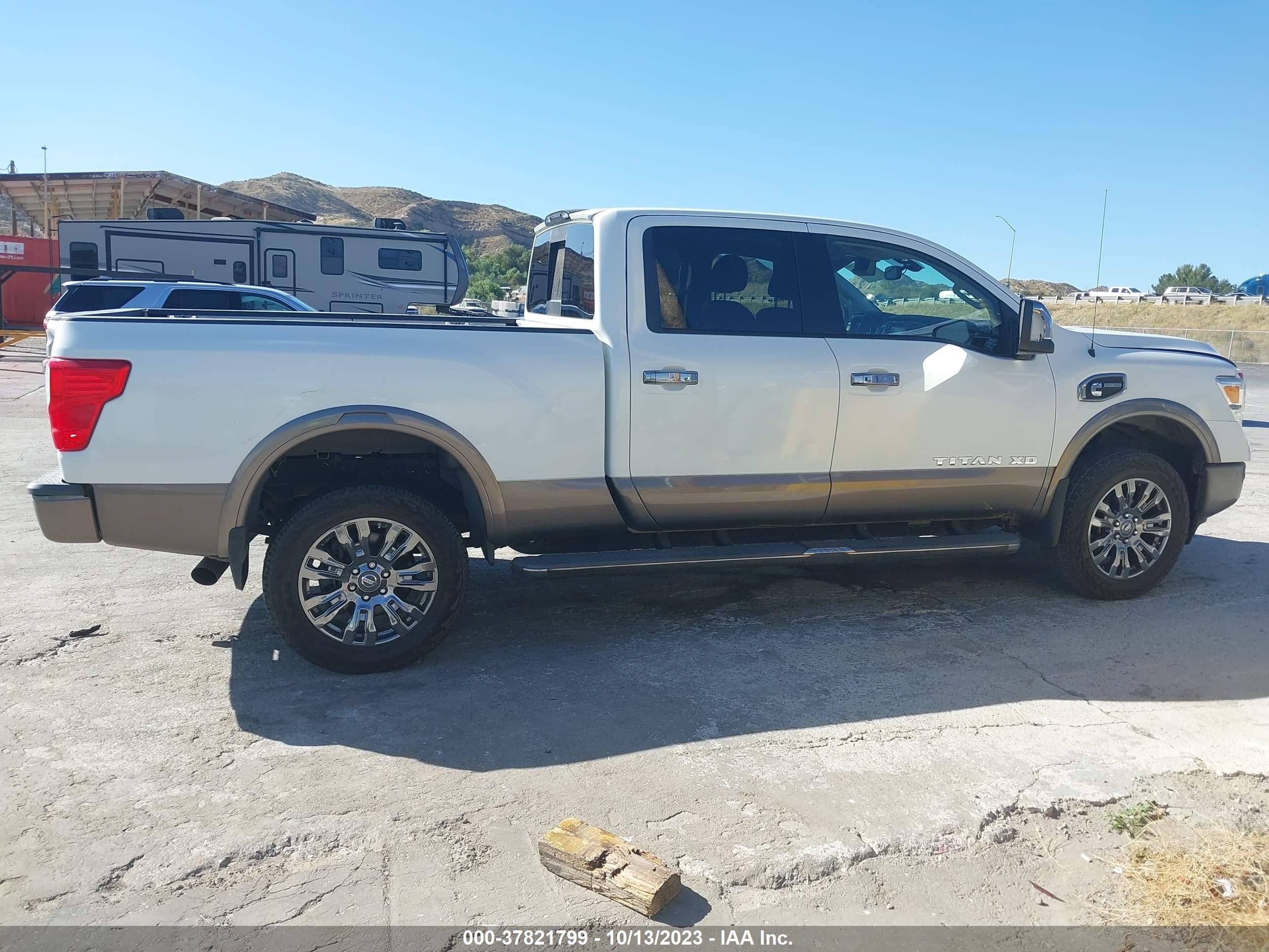 Photo 13 VIN: 1N6BA1F21GN511702 - NISSAN TITAN XD 