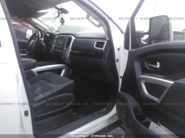 Photo 4 VIN: 1N6BA1F2XHN508816 - NISSAN TITAN XD 