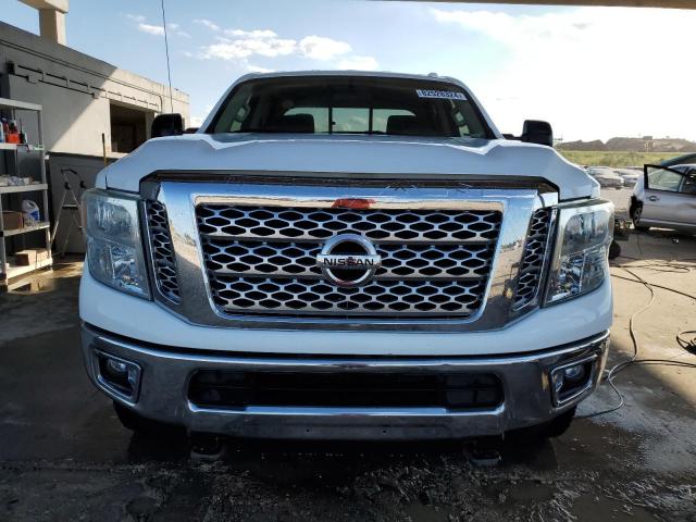 Photo 4 VIN: 1N6BA1F30HN509806 - NISSAN TITAN XD S 