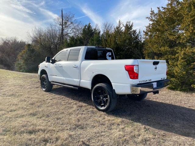 Photo 2 VIN: 1N6BA1F30HN571027 - NISSAN TITAN XD S 