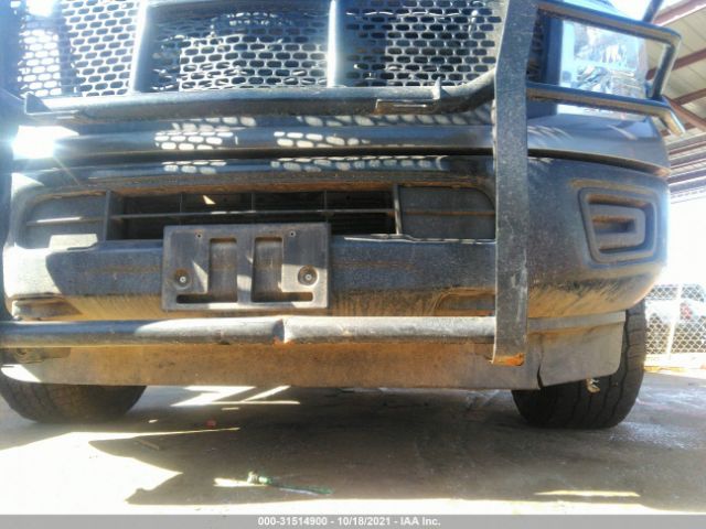 Photo 5 VIN: 1N6BA1F33JN517596 - NISSAN TITAN XD 