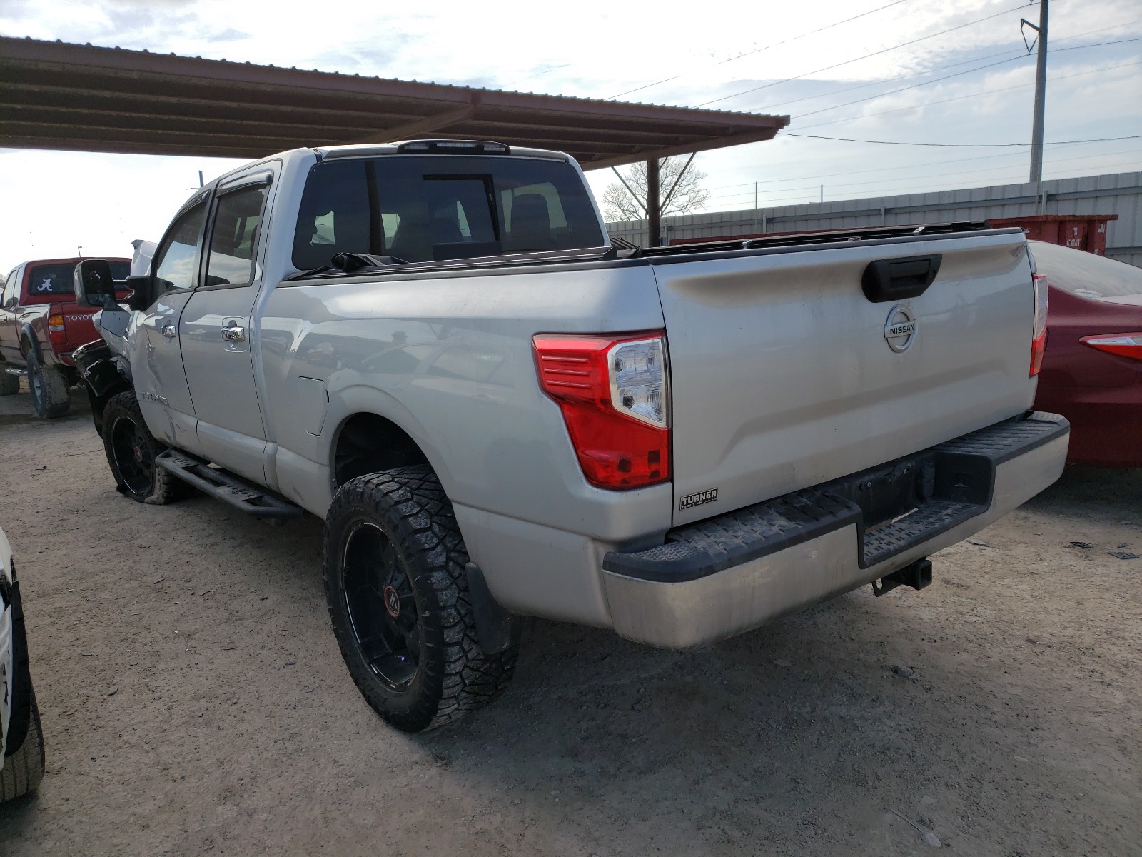 Photo 2 VIN: 1N6BA1F35HN561478 - NISSAN TITAN XD S 