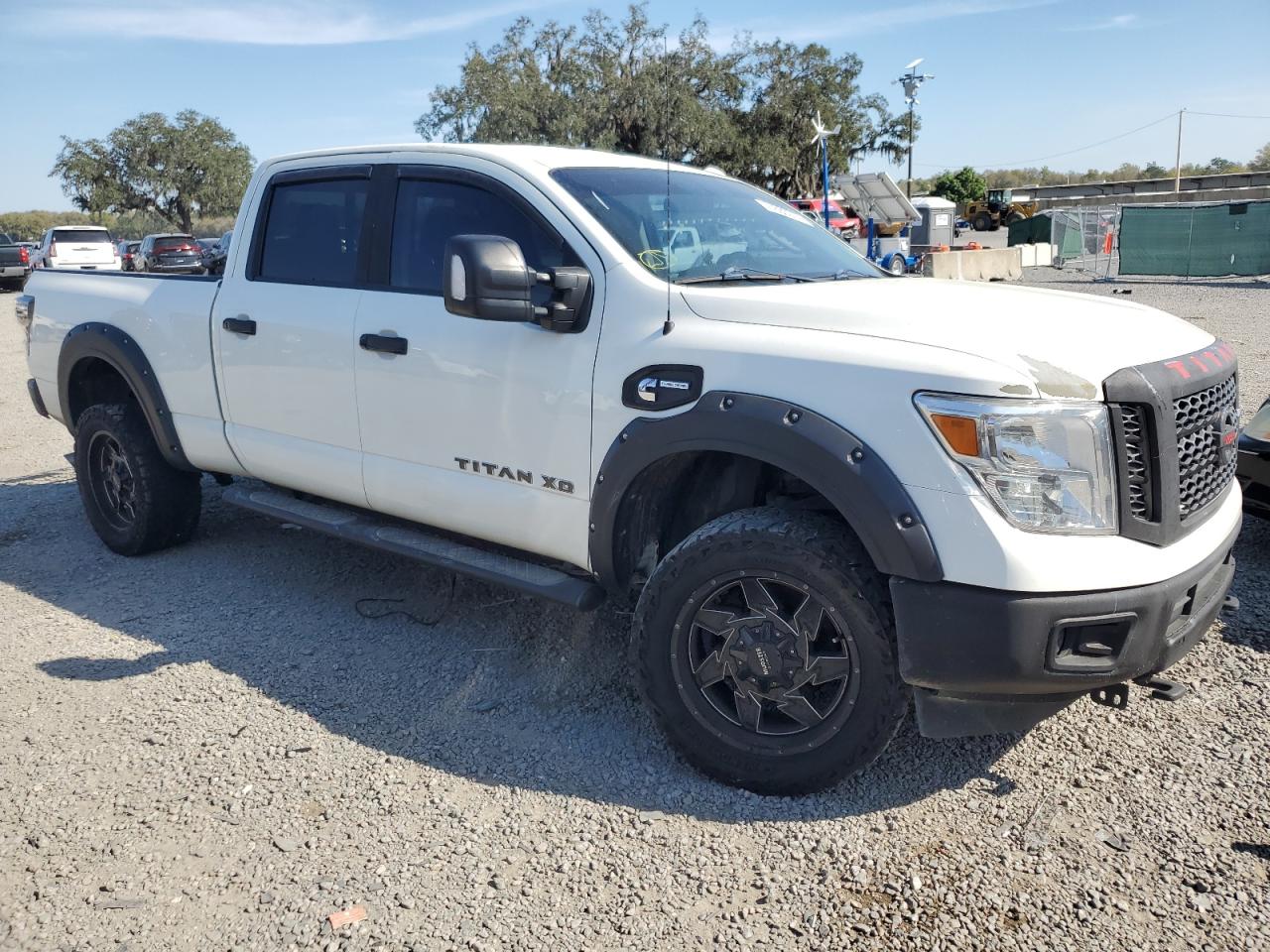 Photo 3 VIN: 1N6BA1F36GN515768 - NISSAN TITAN 