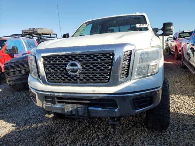 Photo 4 VIN: 1N6BA1F39HN530864 - NISSAN TITAN XD S 