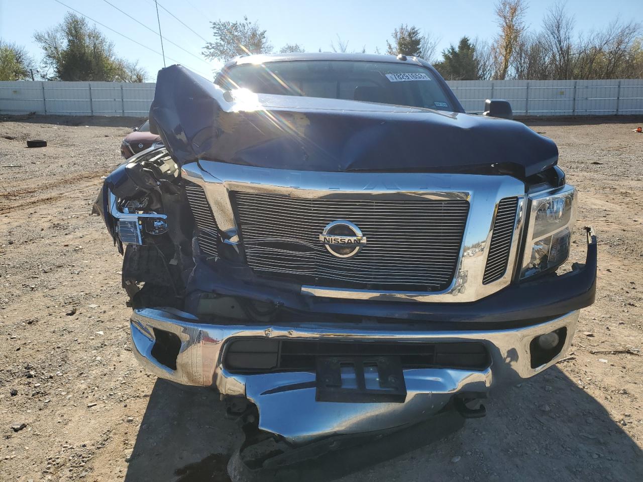 Photo 4 VIN: 1N6BA1F39JN551588 - NISSAN TITAN 