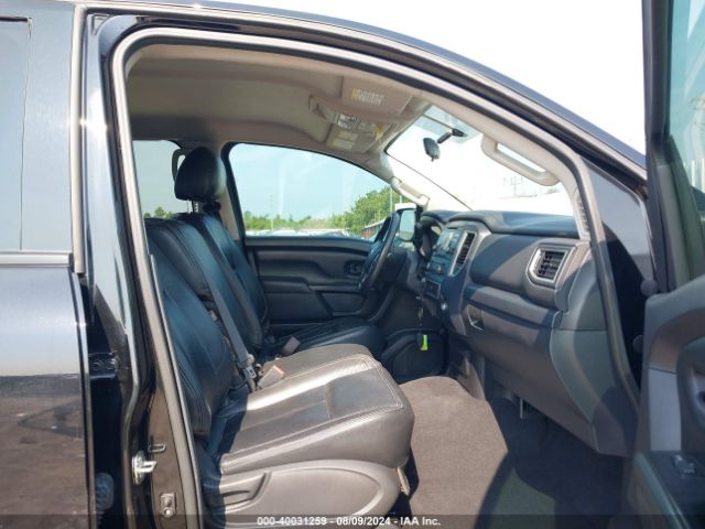 Photo 4 VIN: 1N6BA1F3XHN513698 - NISSAN TITAN 