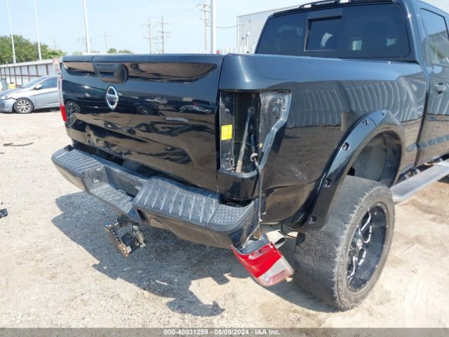 Photo 5 VIN: 1N6BA1F3XHN513698 - NISSAN TITAN 