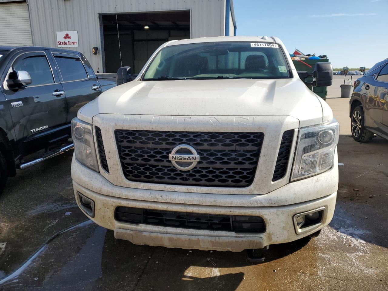 Photo 4 VIN: 1N6BA1F40KN519543 - NISSAN TITAN 