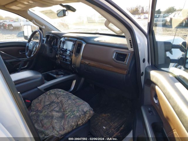 Photo 4 VIN: 1N6BA1F41GN514309 - NISSAN TITAN XD 