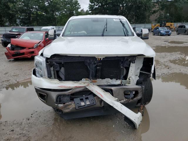 Photo 4 VIN: 1N6BA1F41HN540801 - NISSAN TITAN XD S 