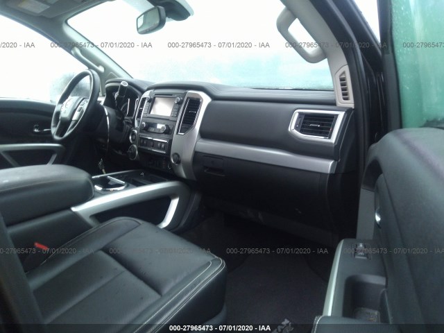 Photo 4 VIN: 1N6BA1F41JN547060 - NISSAN TITAN XD 