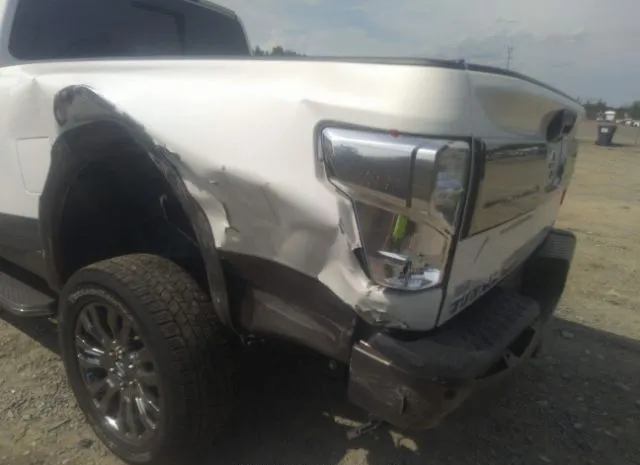 Photo 5 VIN: 1N6BA1F42GN518210 - NISSAN TITAN XD 