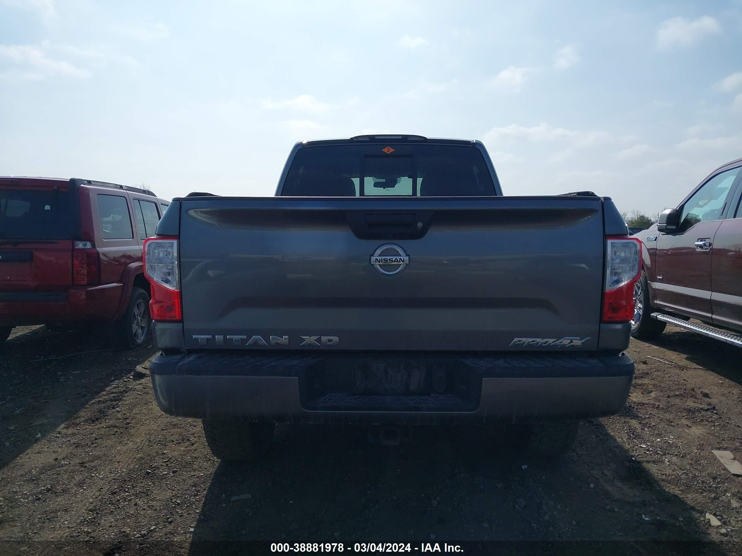 Photo 15 VIN: 1N6BA1F42HN548986 - NISSAN TITAN XD S 