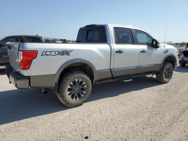 Photo 2 VIN: 1N6BA1F42HN550043 - NISSAN TITAN XD S 