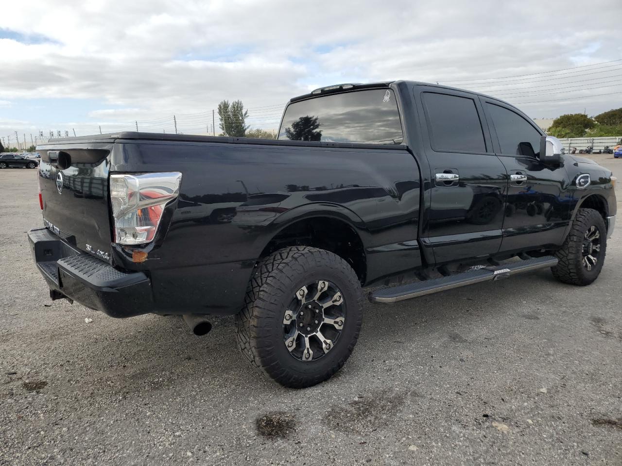 Photo 3 VIN: 1N6BA1F43GN506955 - NISSAN TITAN 