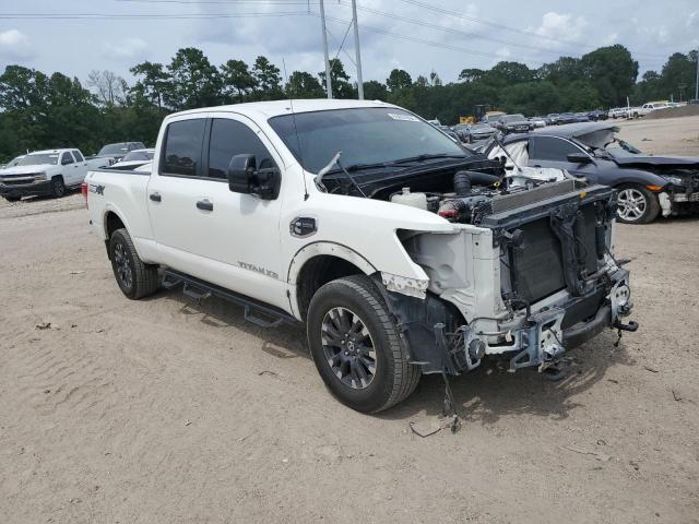 Photo 3 VIN: 1N6BA1F43HN552125 - NISSAN TITAN XD S 