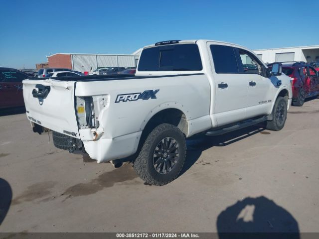 Photo 3 VIN: 1N6BA1F43KN532870 - NISSAN TITAN XD 