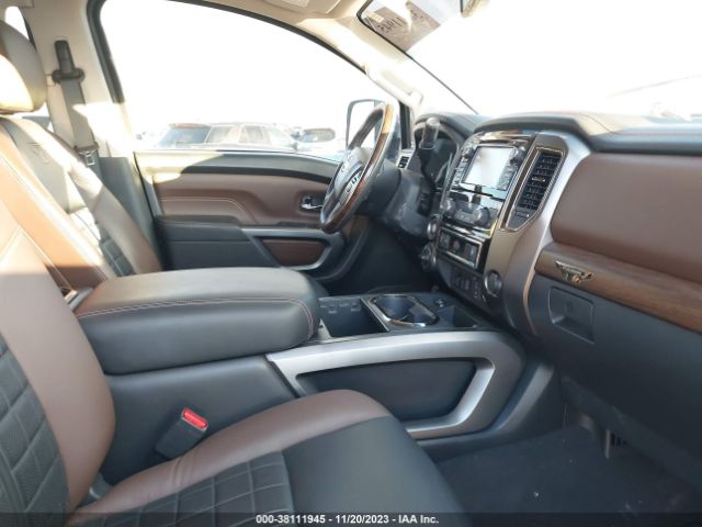 Photo 4 VIN: 1N6BA1F44GN505569 - NISSAN TITAN XD 