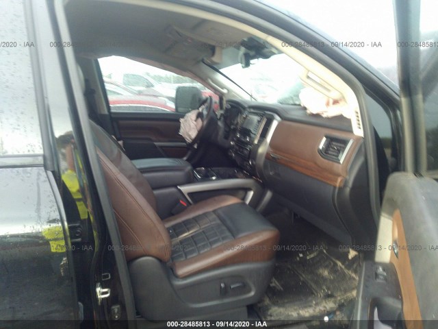 Photo 4 VIN: 1N6BA1F44HN508831 - NISSAN TITAN XD 