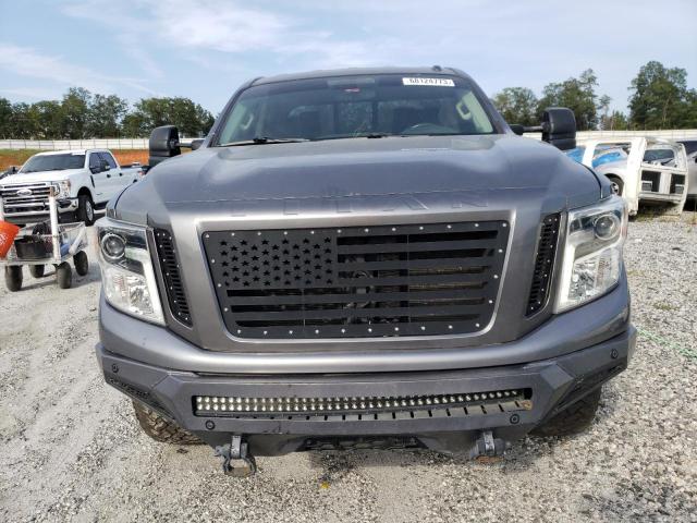 Photo 4 VIN: 1N6BA1F44HN569600 - NISSAN TITAN XD S 