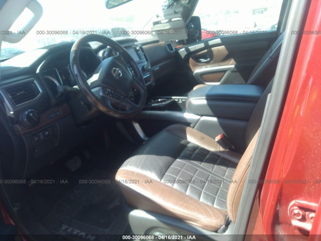 Photo 4 VIN: 1N6BA1F45GN506813 - NISSAN TITAN XD 