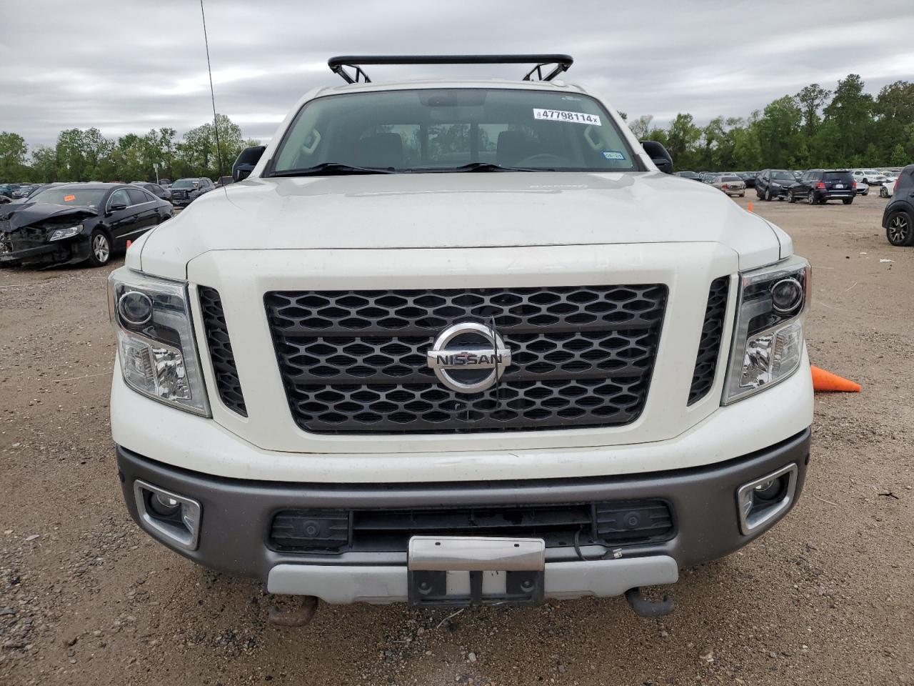 Photo 4 VIN: 1N6BA1F45HN525587 - NISSAN TITAN 