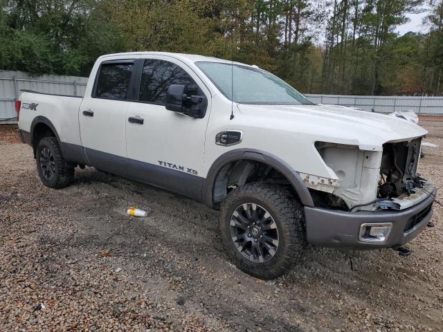 Photo 3 VIN: 1N6BA1F45HN559724 - NISSAN TITAN XD S 