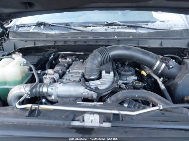 Photo 9 VIN: 1N6BA1F45JN517740 - NISSAN TITAN XD 