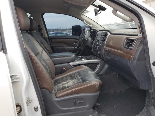 Photo 4 VIN: 1N6BA1F46GN511440 - NISSAN TITAN XD S 