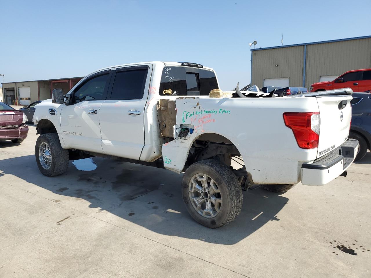 Photo 1 VIN: 1N6BA1F46HN555486 - NISSAN TITAN 