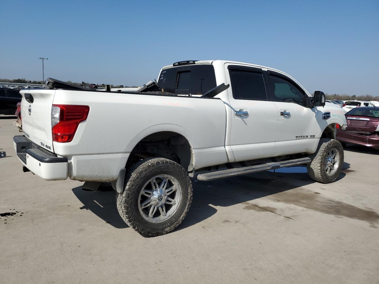 Photo 2 VIN: 1N6BA1F46HN555486 - NISSAN TITAN 