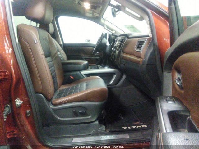 Photo 4 VIN: 1N6BA1F46HN558940 - NISSAN TITAN XD 