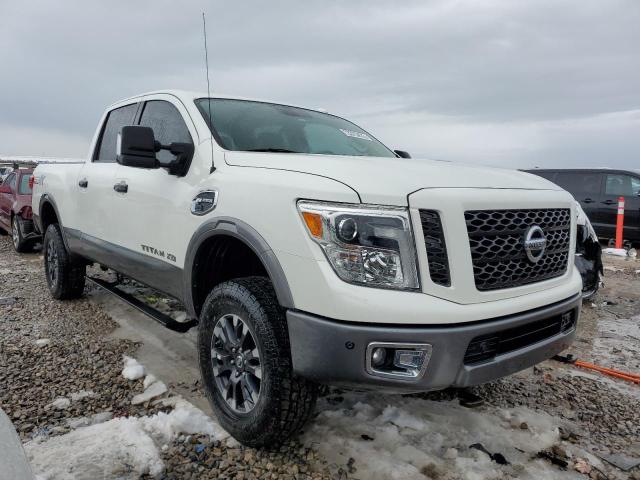 Photo 3 VIN: 1N6BA1F46HN568321 - NISSAN TITAN XD S 