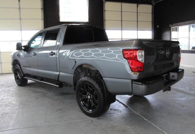 Photo 3 VIN: 1N6BA1F46JN524633 - NISSAN TITAN XD S 