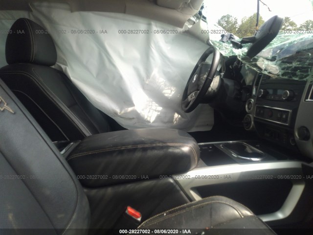 Photo 4 VIN: 1N6BA1F46JN534529 - NISSAN TITAN XD 