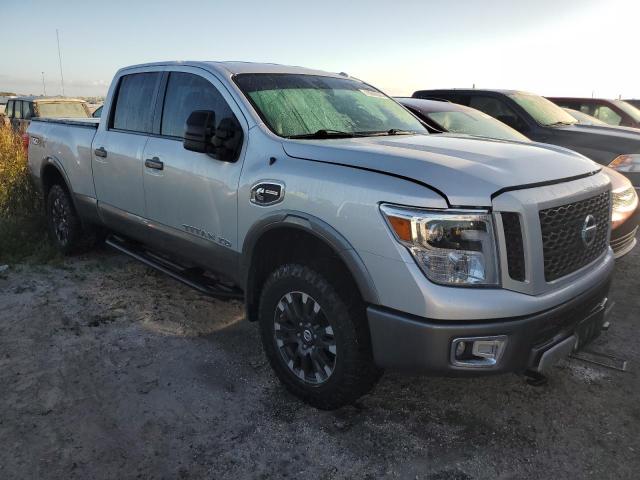 Photo 3 VIN: 1N6BA1F46KN520020 - NISSAN TITAN XD S 