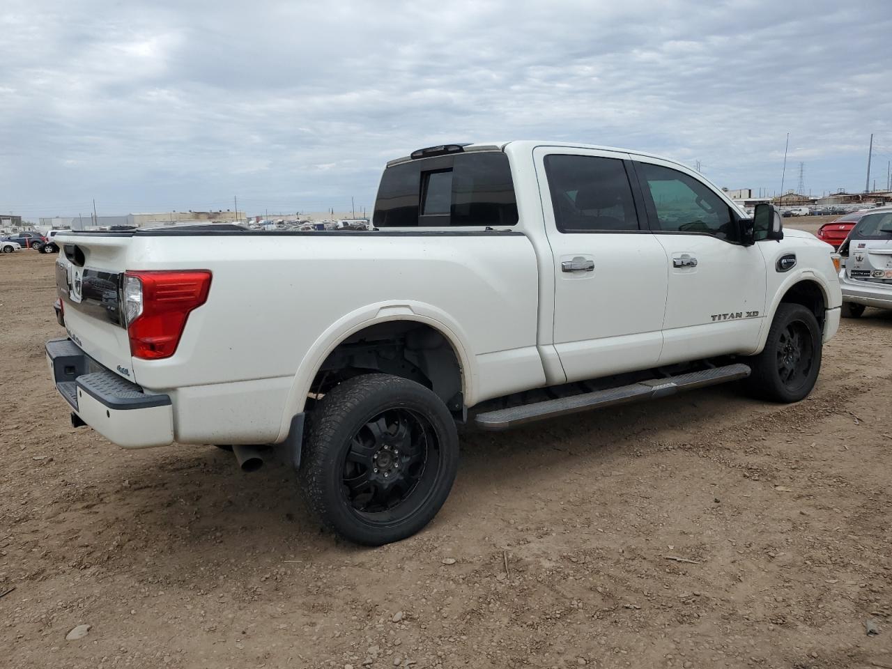 Photo 2 VIN: 1N6BA1F47HN554251 - NISSAN TITAN 