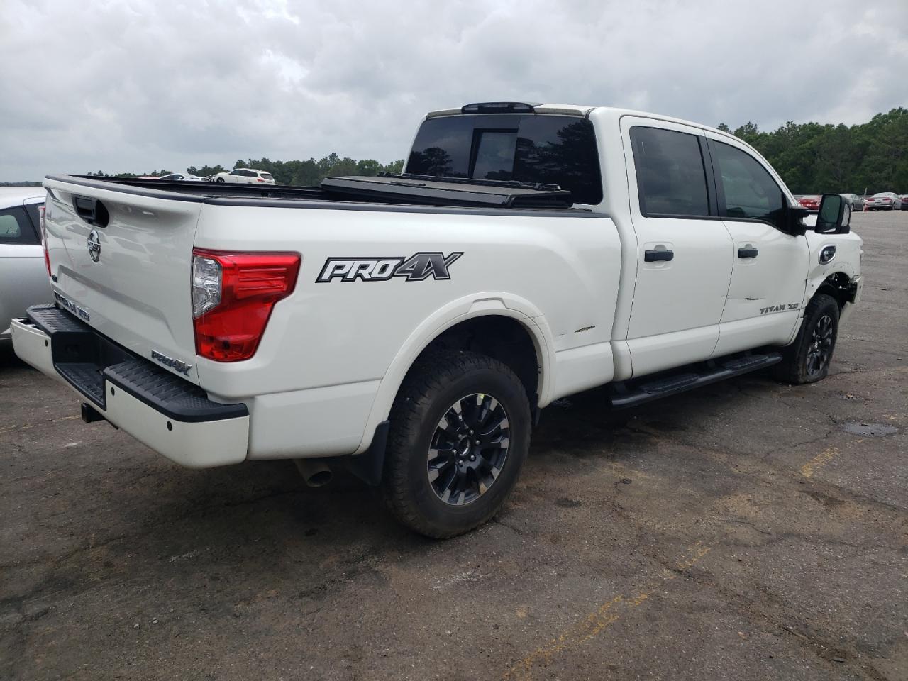 Photo 2 VIN: 1N6BA1F47KN529812 - NISSAN TITAN 