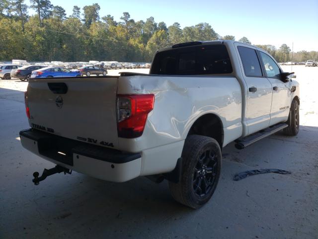 Photo 3 VIN: 1N6BA1F49JN522617 - NISSAN TITAN XD 