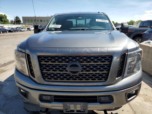 Photo 4 VIN: 1N6BA1F49JN542379 - NISSAN TITAN 