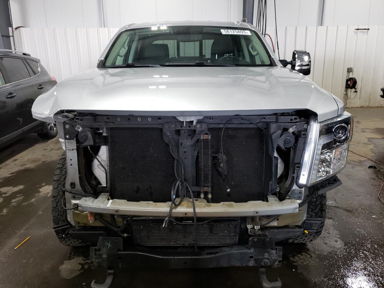 Photo 4 VIN: 1N6BA1F4XHN512320 - NISSAN TITAN 