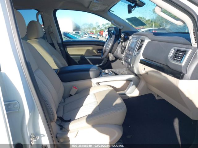 Photo 4 VIN: 1N6BA1F4XHN536536 - NISSAN TITAN XD 