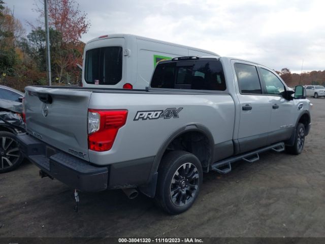 Photo 3 VIN: 1N6BA1F4XHN547441 - NISSAN TITAN XD 