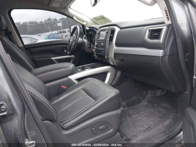 Photo 4 VIN: 1N6BA1F4XHN551652 - NISSAN TITAN XD 