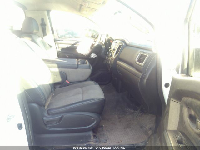 Photo 4 VIN: 1N6BA1RP6HN556563 - NISSAN TITAN XD 