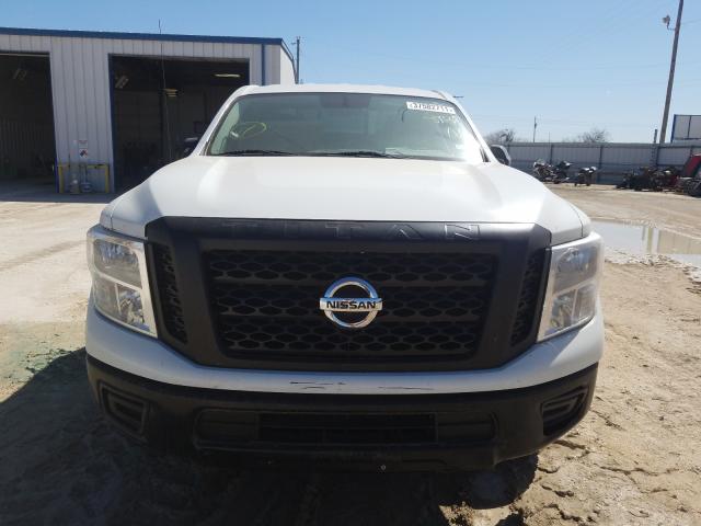 Photo 8 VIN: 1N6BA1RP8HN554183 - NISSAN TITAN XD S 