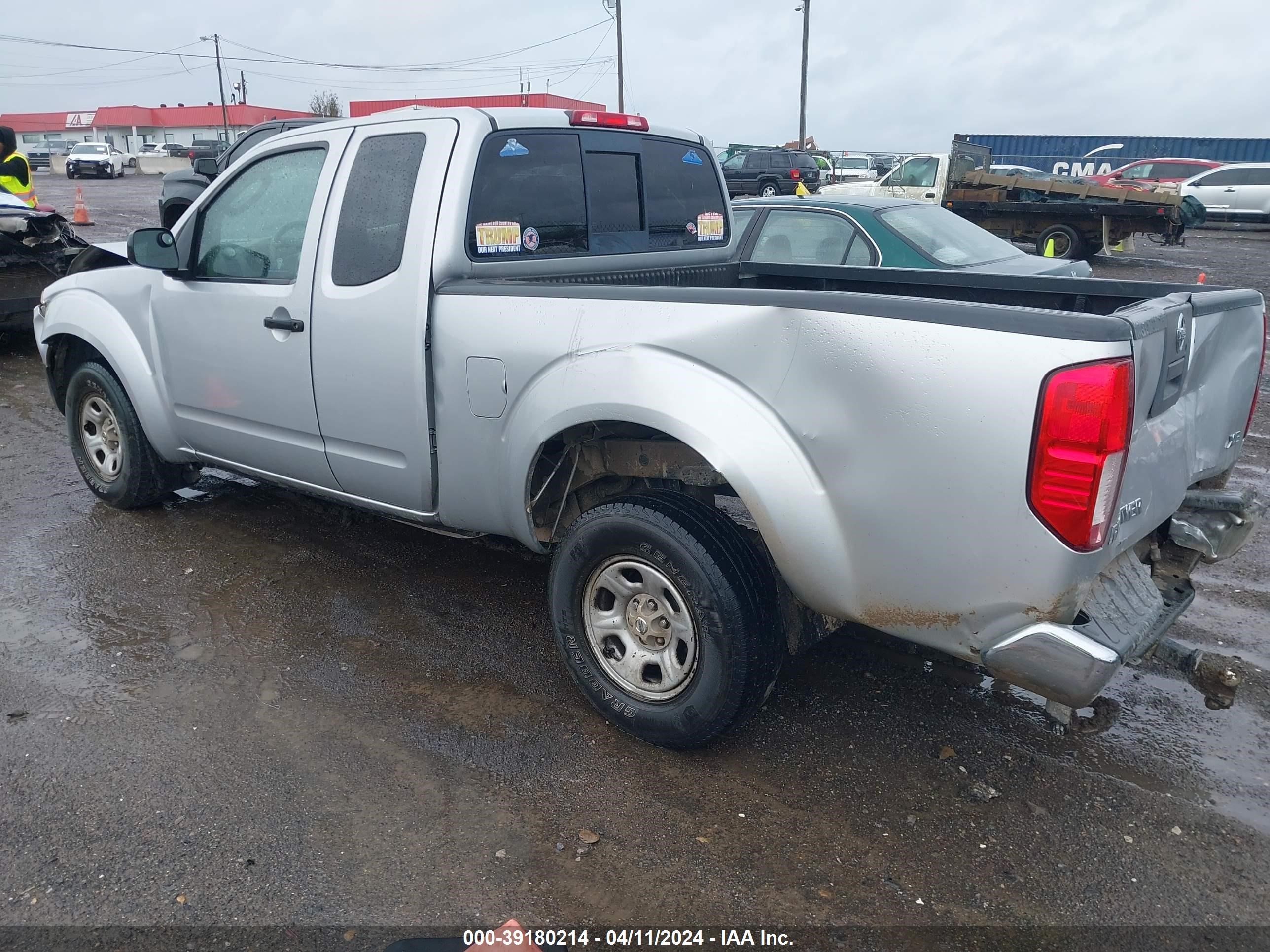 Photo 2 VIN: 1N6BD06T17C422136 - NISSAN NAVARA (FRONTIER) 