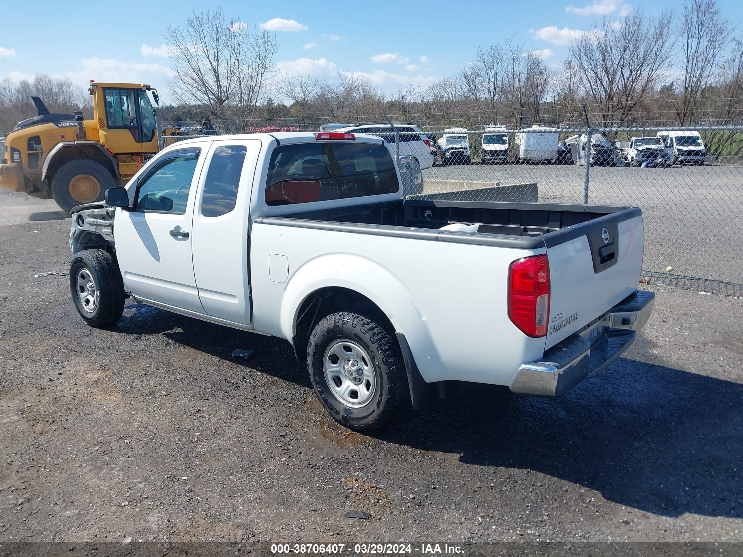 Photo 2 VIN: 1N6BD0CT3FN733364 - NISSAN NAVARA (FRONTIER) 